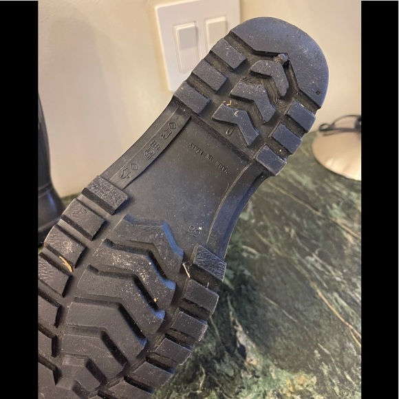 💯 authentic Burberry Rain Boots size 38 - Picture 5 of 6